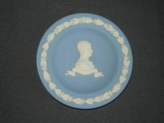 Wedgwood Jasperware blauw 043. bordje O11 cm. Royal Wedding July 1981 Prins Charles