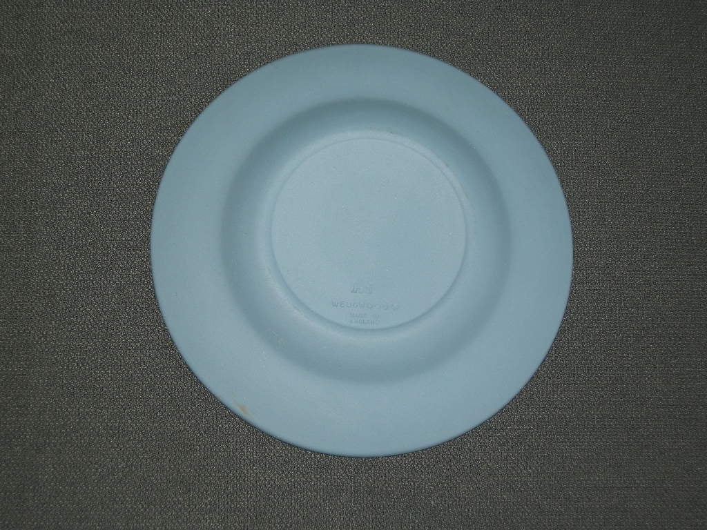 Wedgwood Jasperware blauw 052. bordje O11 cm.