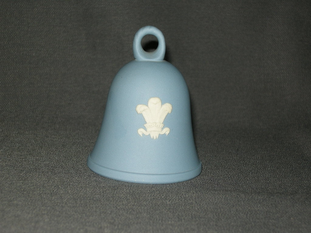 Wedgwood Jasperware blauw 059. belletje Royal Wedding July 1981
