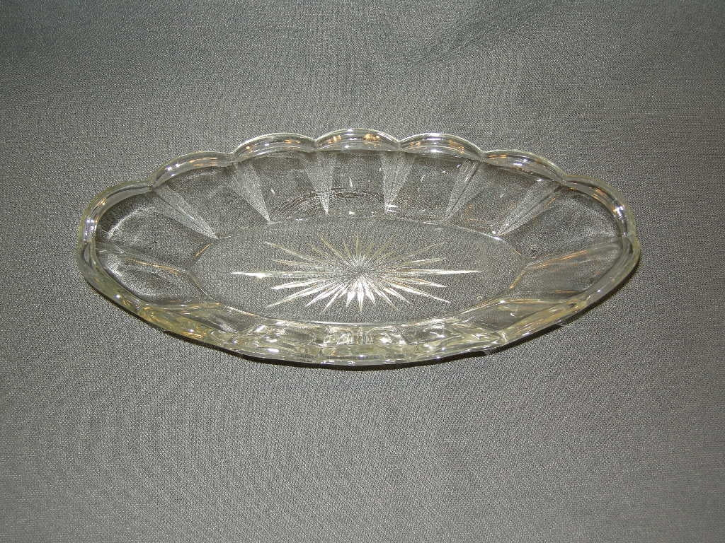 Gebruikt glas - kristal presenteerschalen 672. presenteerschaaltje