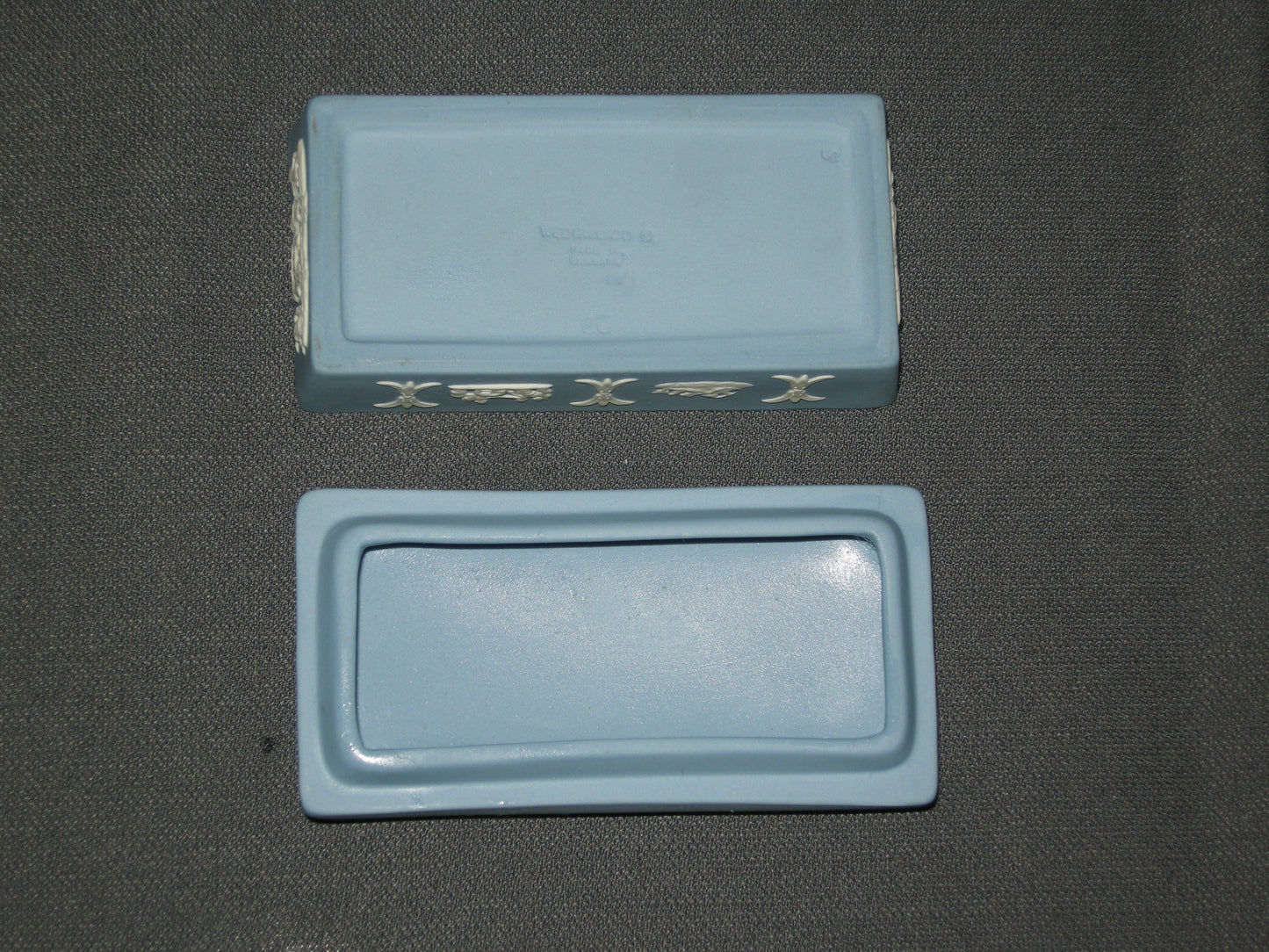 Wedgwood Jasperware blauw 063. dekselschaaltje
