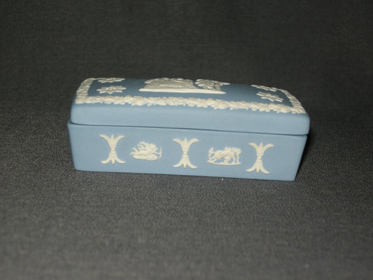 Wedgwood Jasperware blauw 063. dekselschaaltje