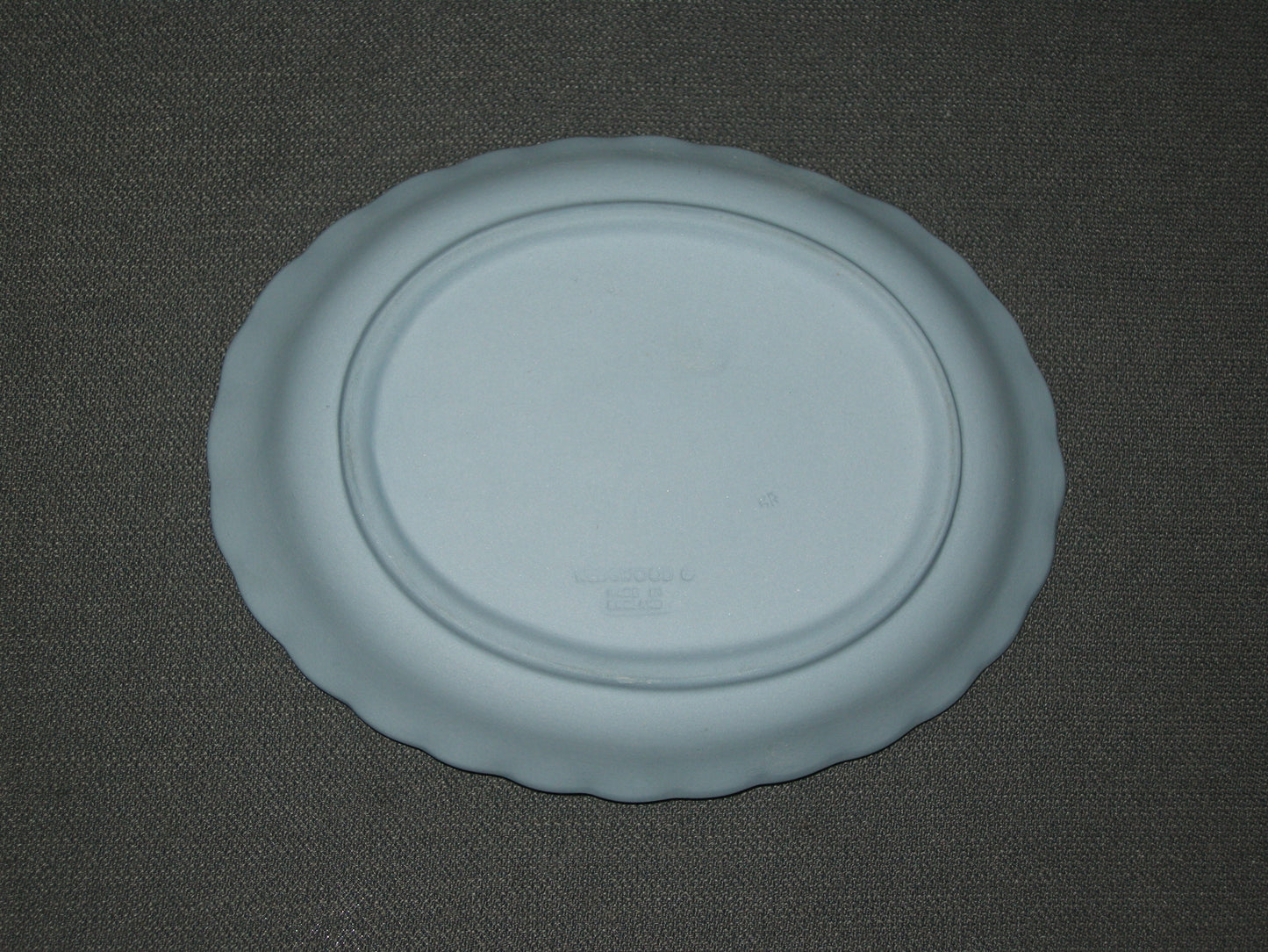 Wedgwood Jasperware blauw 066. ovaal schaaltje