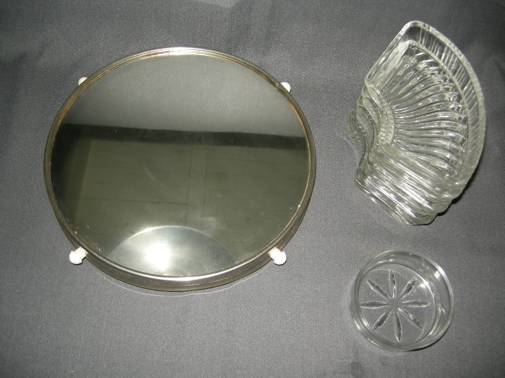 Gebruikt glas - kristal presenteerschalen 672. schaaltjes op draaiplateau