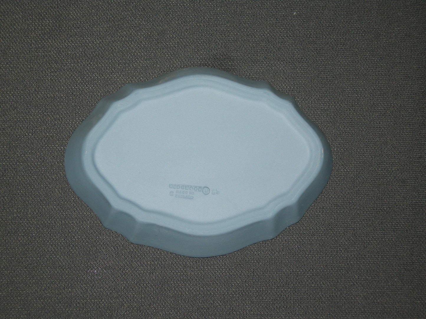 Wedgwood Jasperware blauw 069. ovaal schaaltje