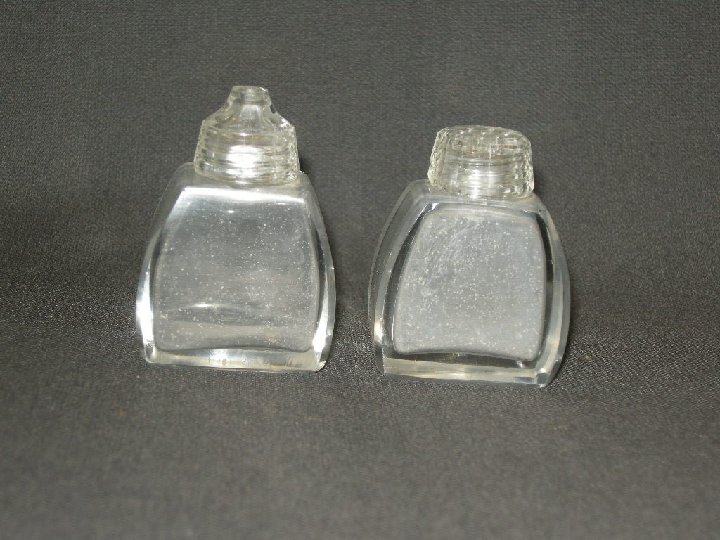 Gebruikt glas - kristal peper zout mosterd olie azijn  002. peper- en zoutvaatjes