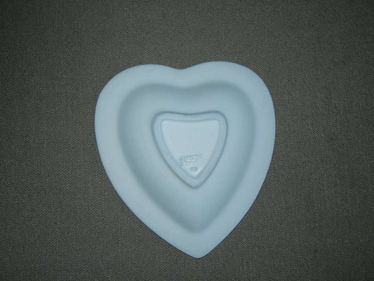 Wedgwood Jasperware blauw 079. schaaltje harten