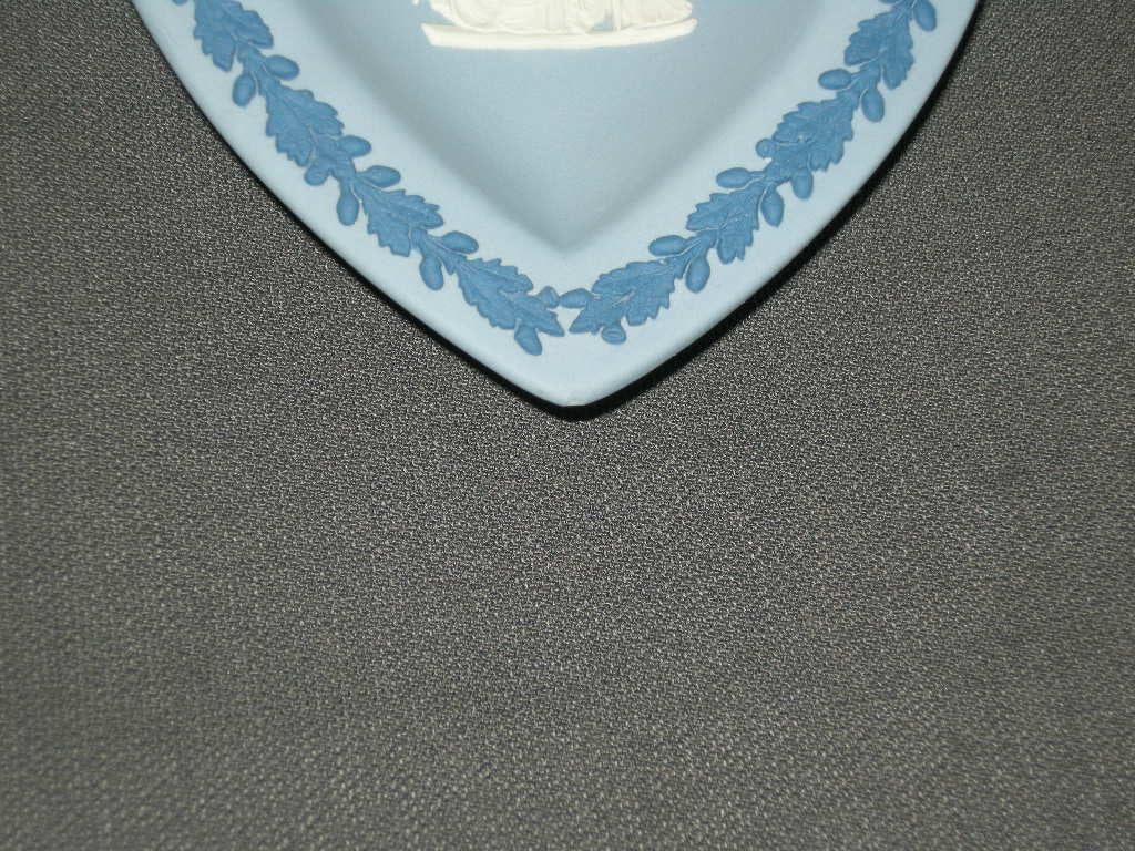 Wedgwood Jasperware blauw 080. schaaltje harten