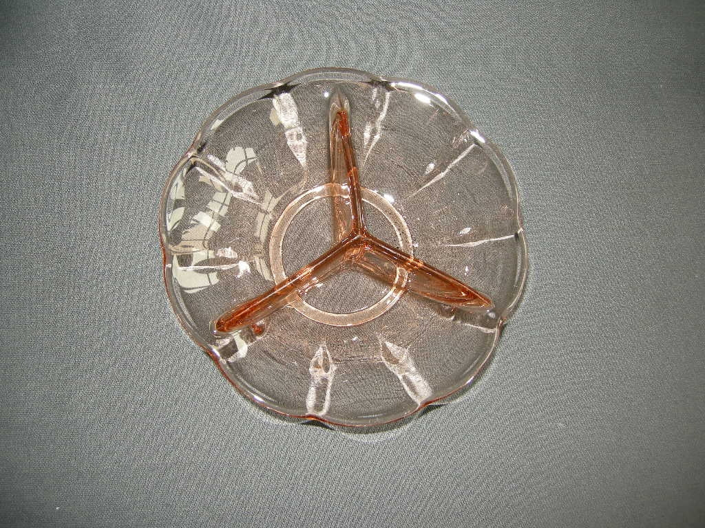 glas - kristal rose 088. 3-vakschaaltje