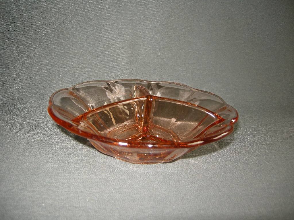 glas - kristal rose 088. 3-vakschaaltje