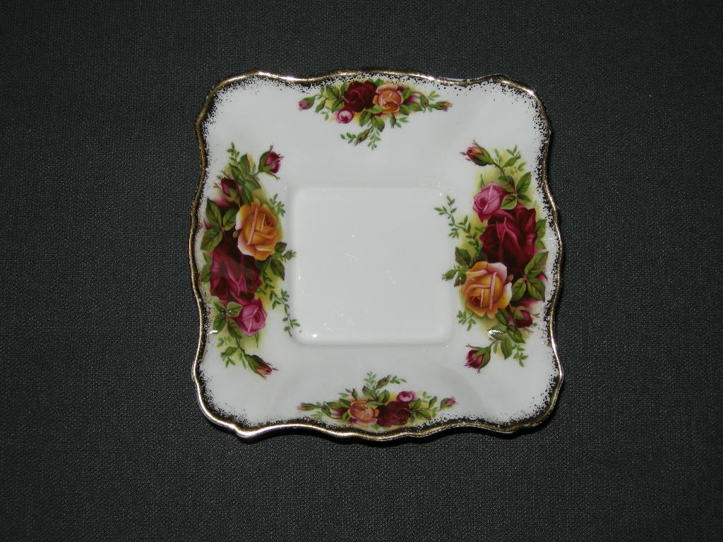 Royal Albert Old Country Roses bonbonschaaltje vierkant