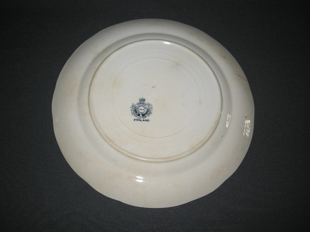 Brownfields Guild Pottery Ltd. Dunkeld borden O27 cm.