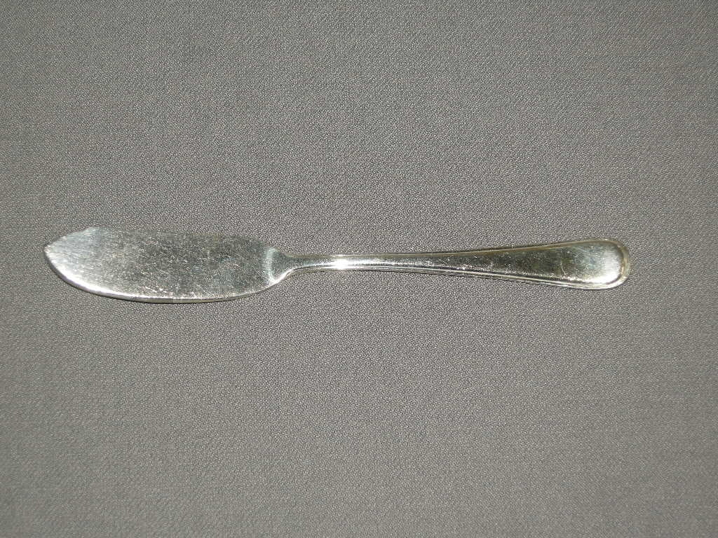 Keltum verzilverd rondfilet botermesje