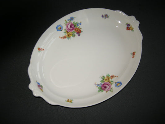 Petrus Regout Boudewijn 3262 licht broodschaal 33 x 23,5 x 3,5 cm.