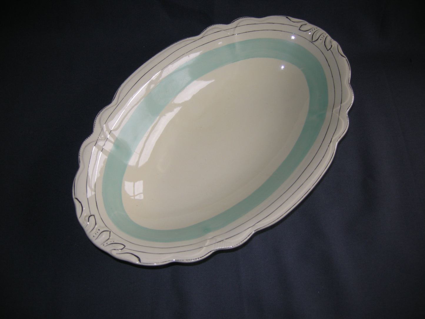 Johnson Bro's Victorian 765224 roomwit pastelgroen zilver broodschaal
