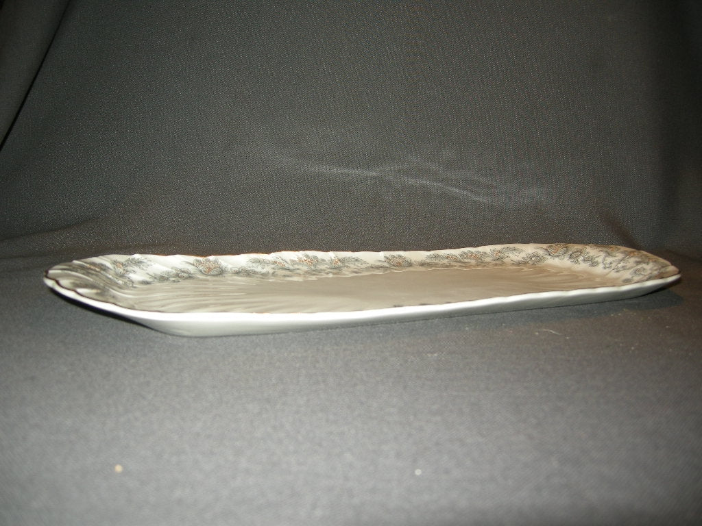 Limoges diverse 001. cakeschaal Alencon