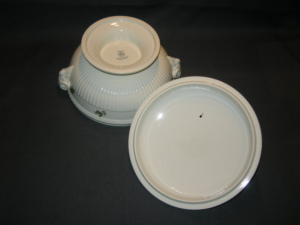 Wedgwood Conway dekschaal O20,5 cm.
