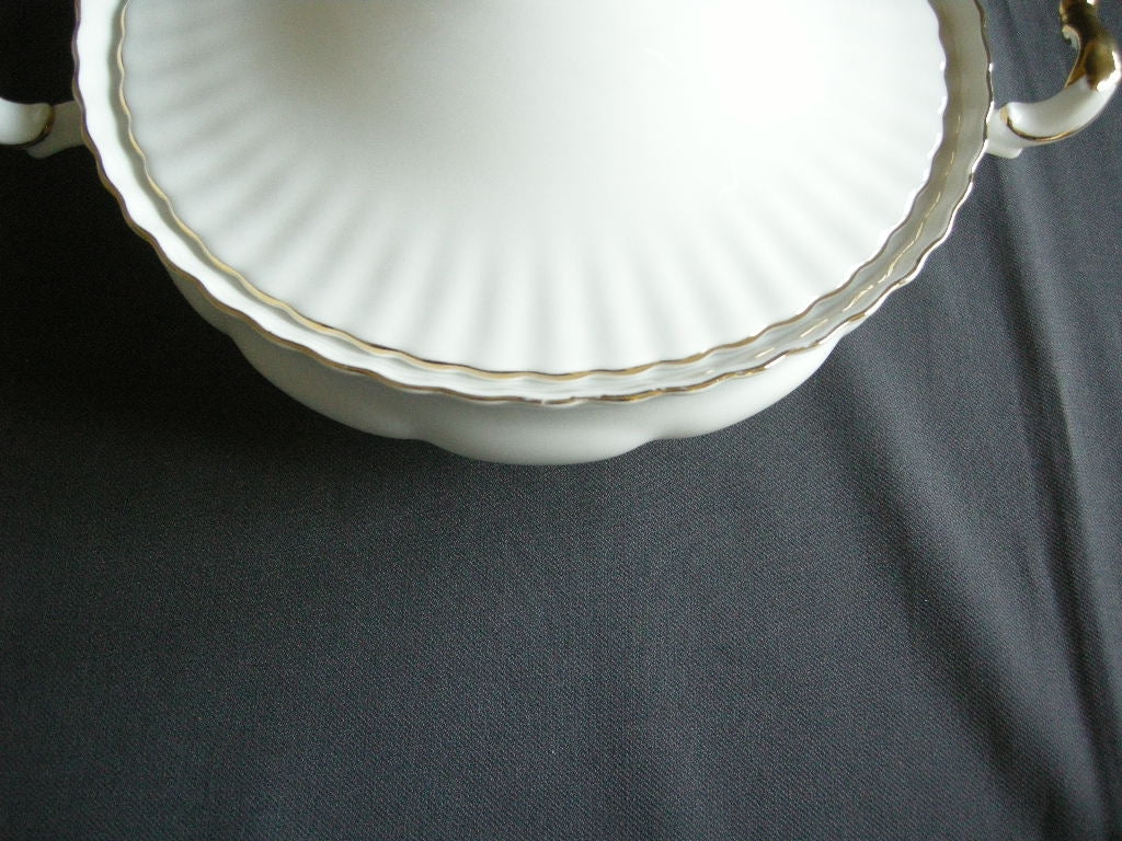 Royal Albert Val d'Or dekschaal