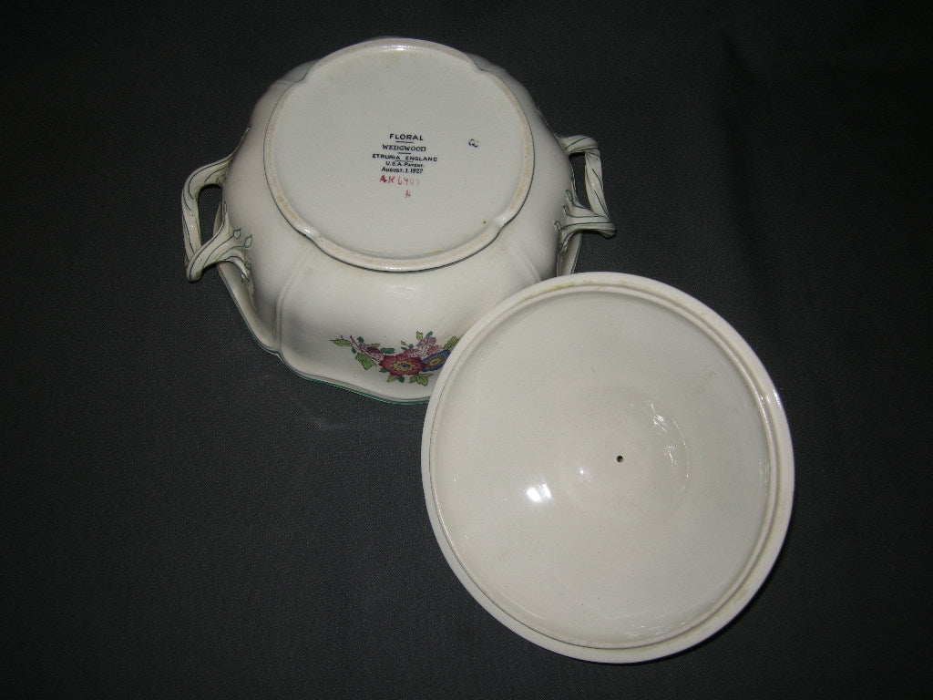 Wedgwood Floral dekschaal doorsnee 20,5 cm