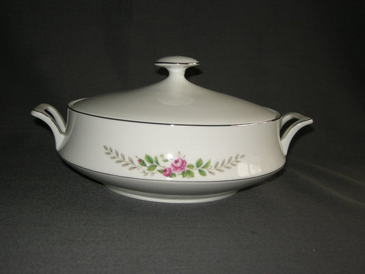 Eschenbach wit met rose roosjes dekschaal
