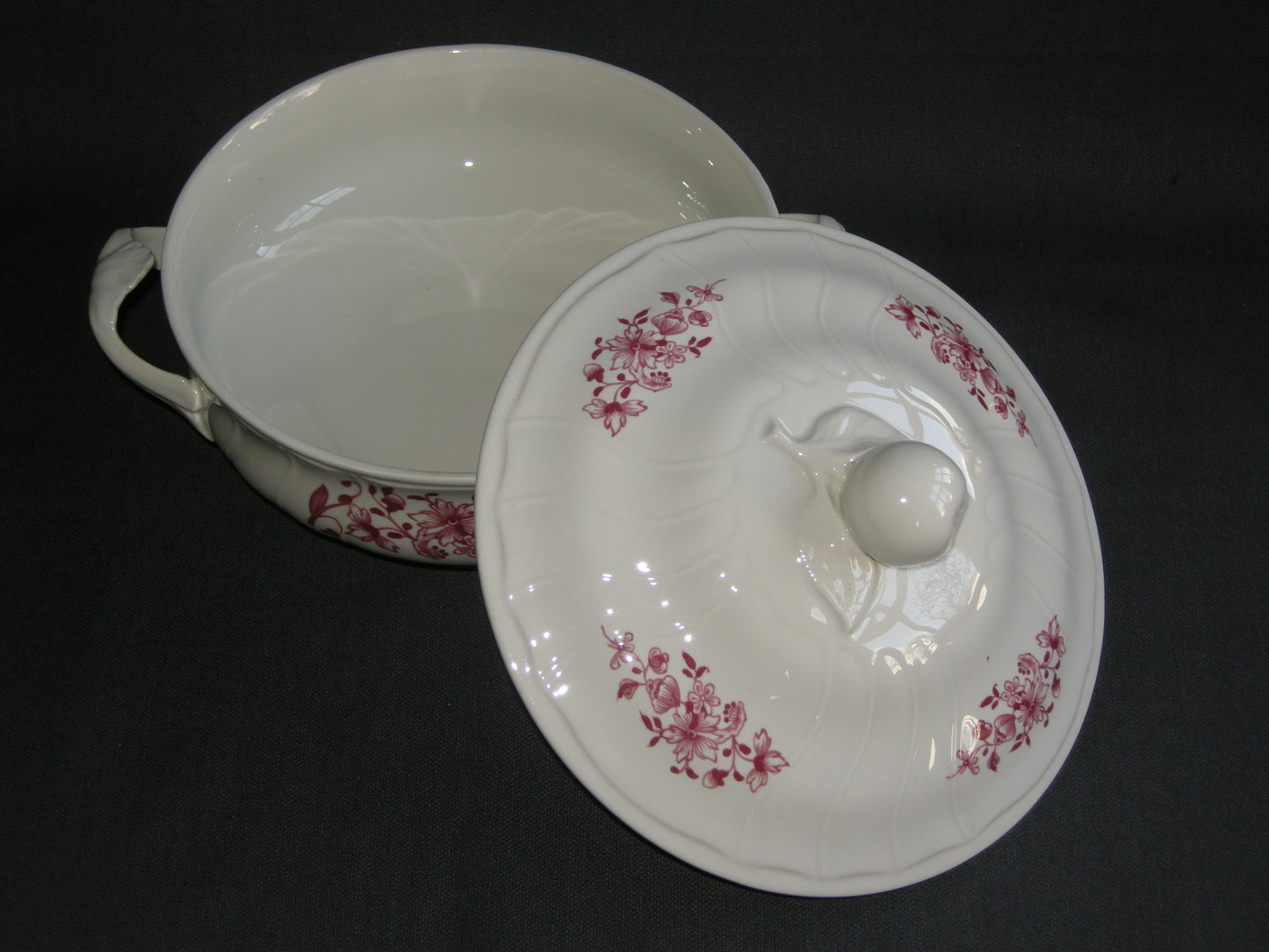 Villeroy & Boch Diamant roomwit rose bloem dekschaaltje