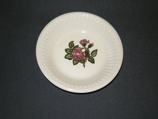 Wedgwood Moss Rose compoteschaaltje doorsnee 13 cm.