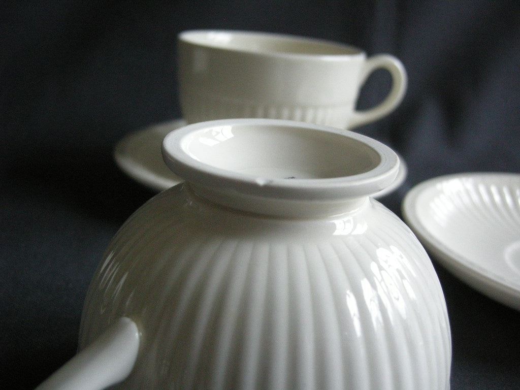Wedgwood Edme plain kop & schotels O9 cm.