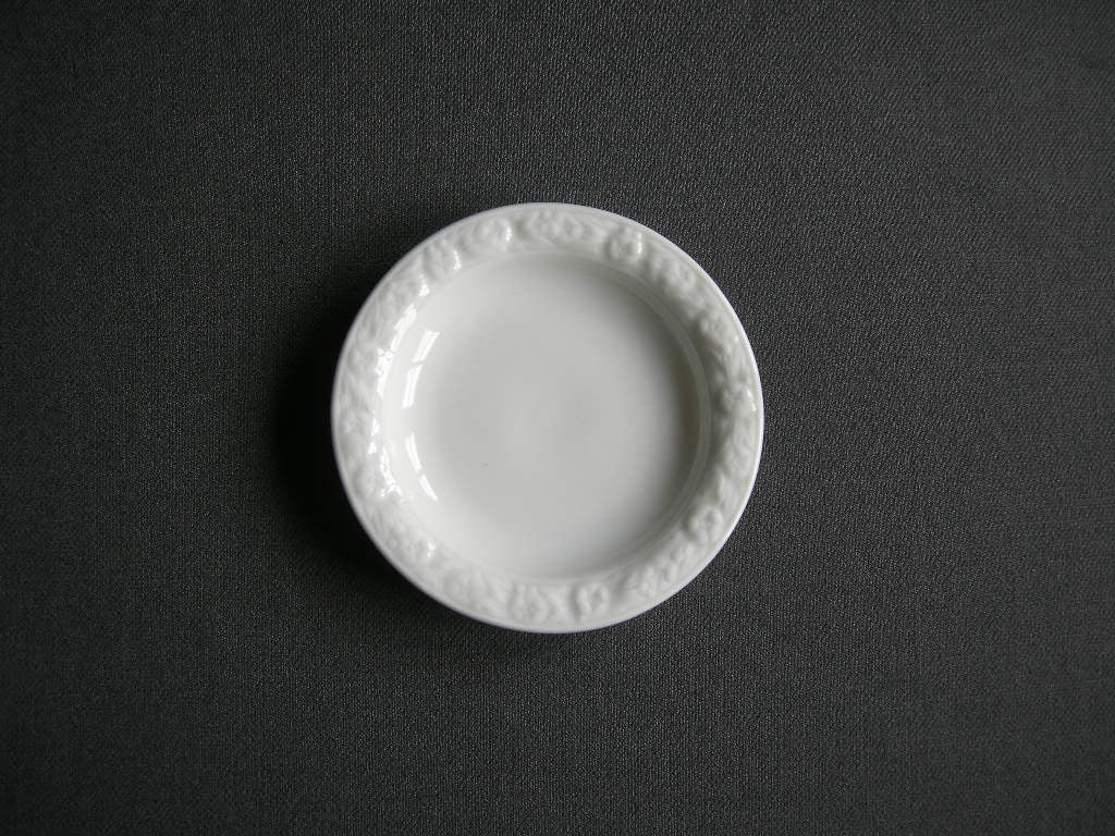 Rosenthal Maria WeiS petit-fourbordje O9 cm.