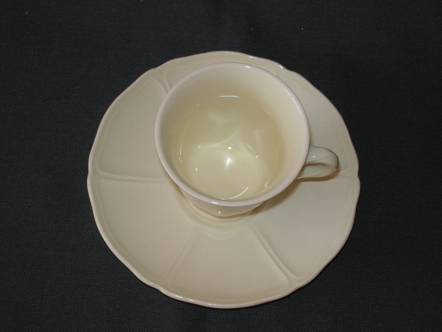 Wedgwood Queens Plain espressokop & schotel