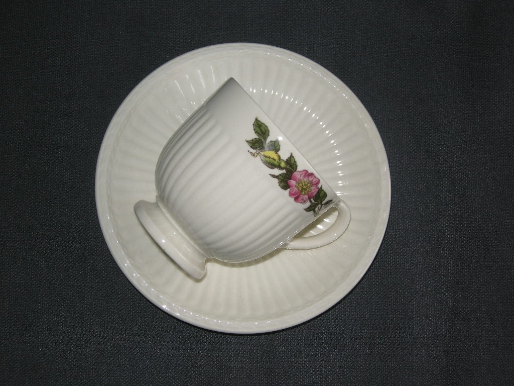 Wedgwood Briar Rose espressokop en schotel