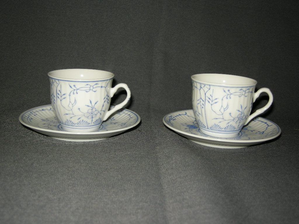 August Warnecke Friesisch Blau espressokop & schotels