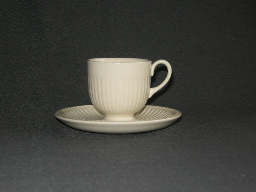 Wedgwood Edme plain espressokop & schotel