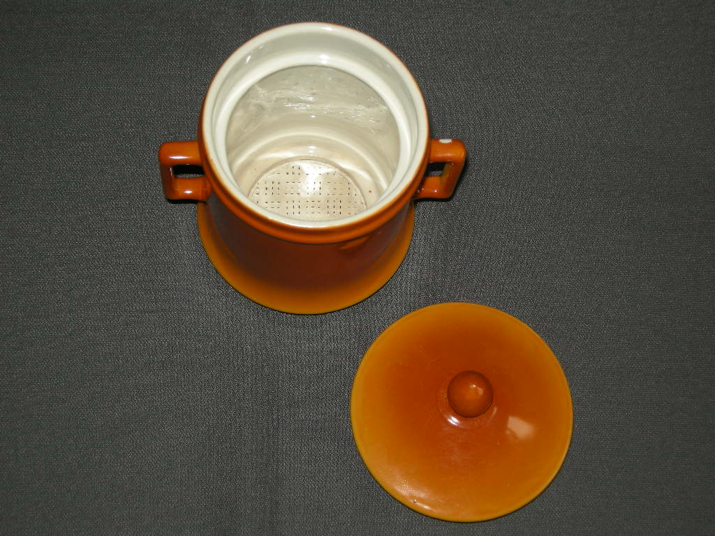 Petrus Regout parafeu oranje 001. filter + deksel