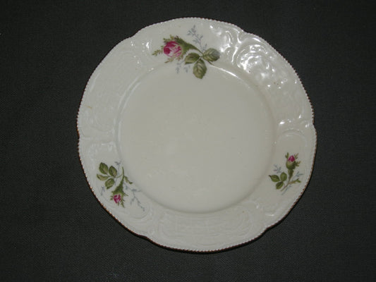 Rosenthal Sanssouci roomwit met rozenknop gebaksbordje O15,8 cm.