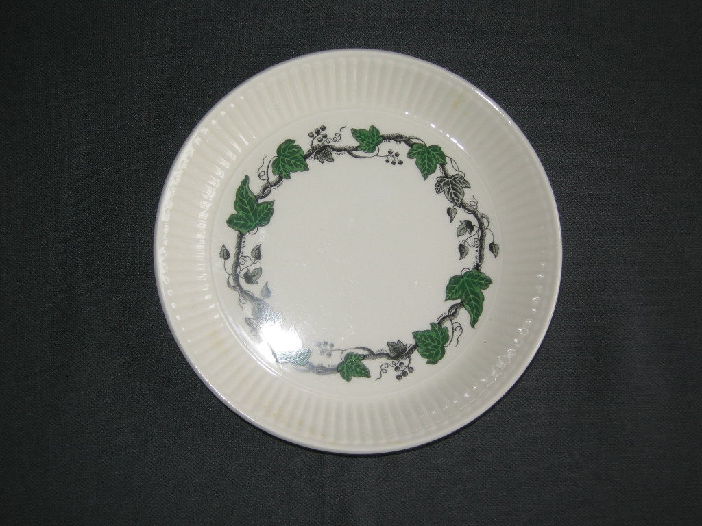 Wedgwood Stratford gebaksbordje met opstaande rand