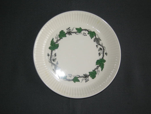 Wedgwood Stratford gebaksbordje met opstaande rand