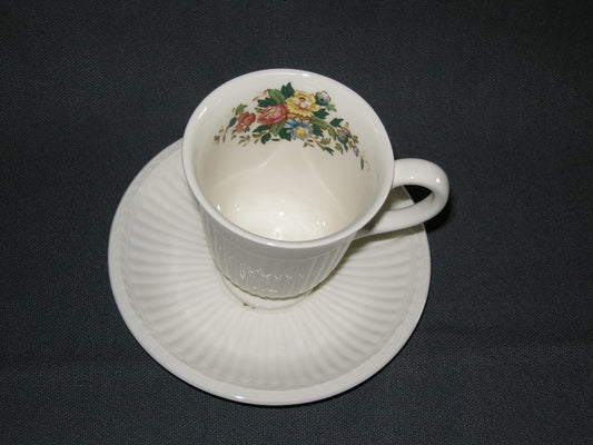 Wedgwood Conway koffiekop & schotel hoog