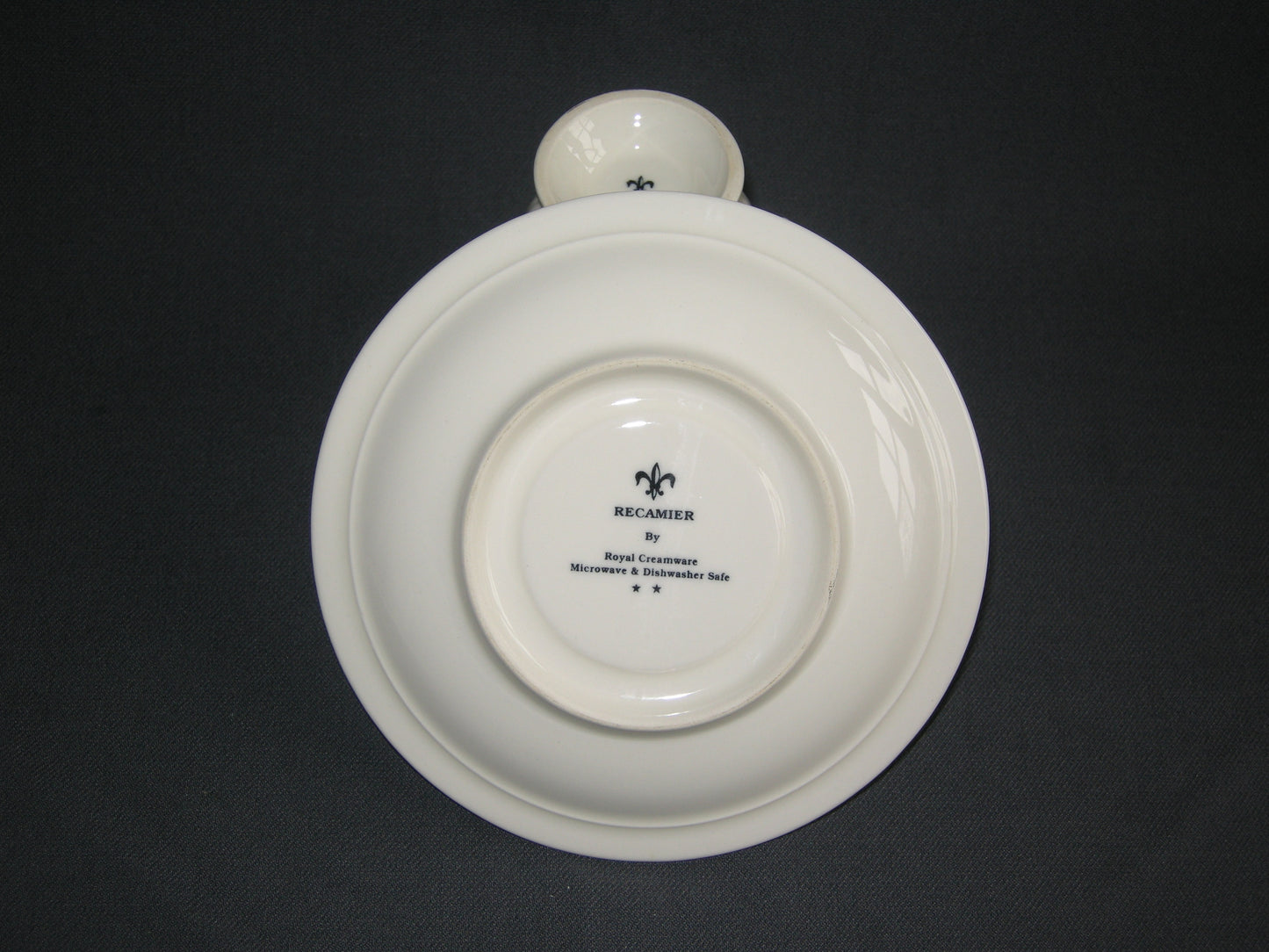 Royal Creamware Recamier koffiekop & schotels hoog