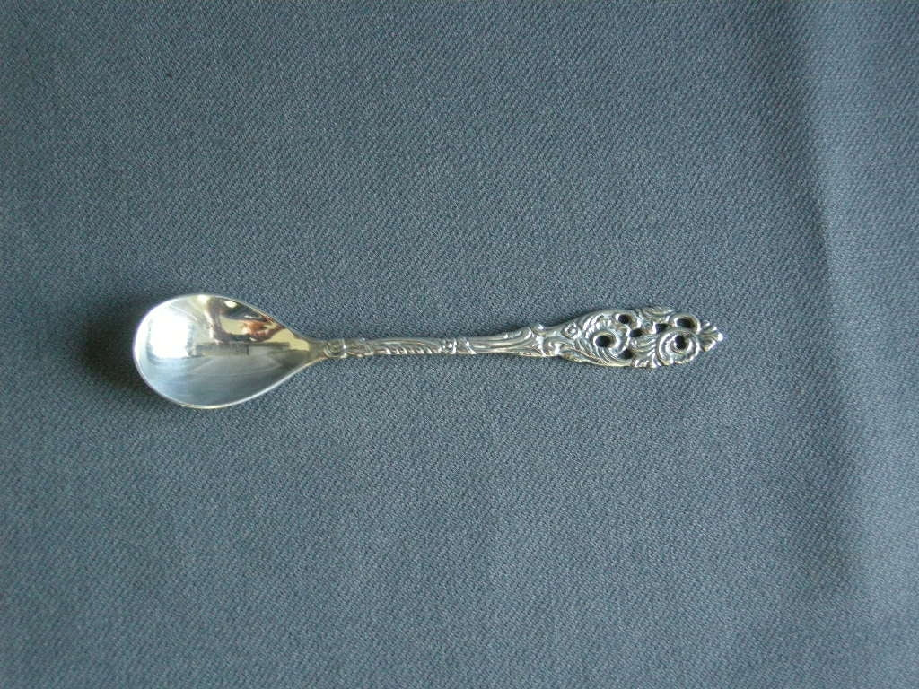 Gero verzilverd model 635 Oud Hollandsch koffielepeltje