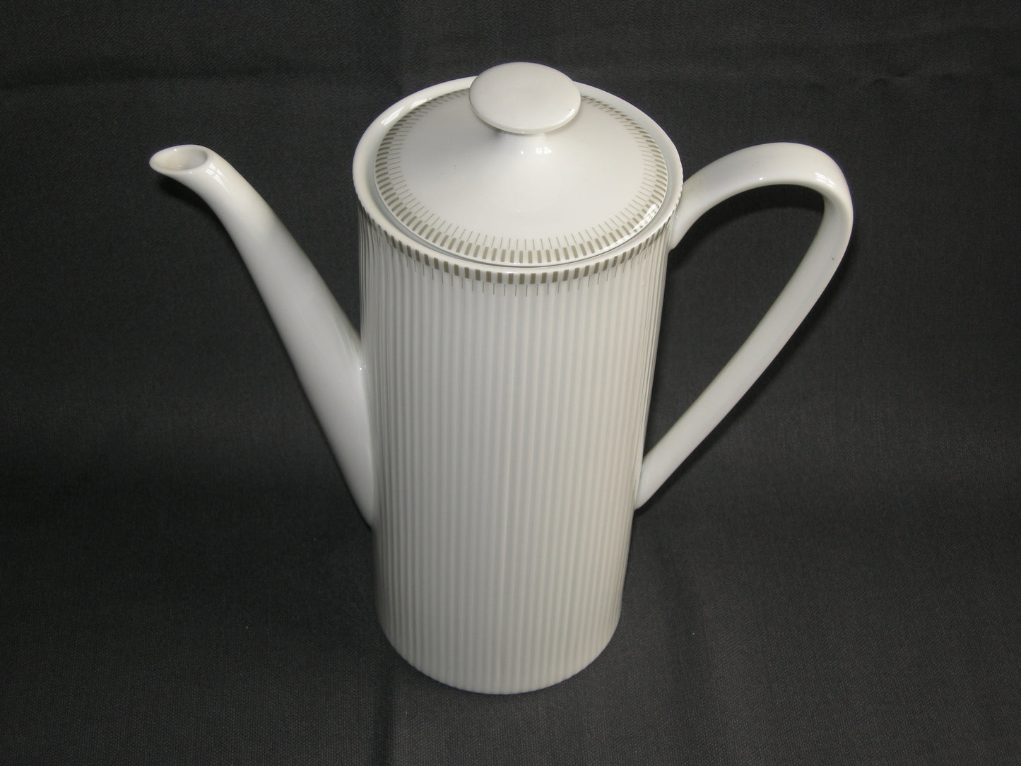 Arzberg Cannelee wit met bruin / grijs decorrandje koffiepot