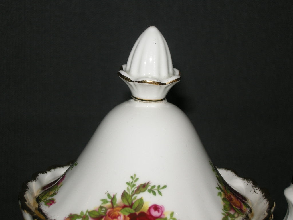 Royal Albert Old Country Roses koffiepot groot met beschadiging