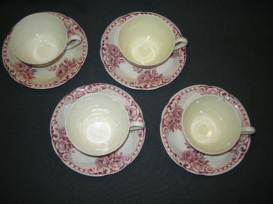 Societe Ceramique Peacock rood kop & schotels met mankementjes