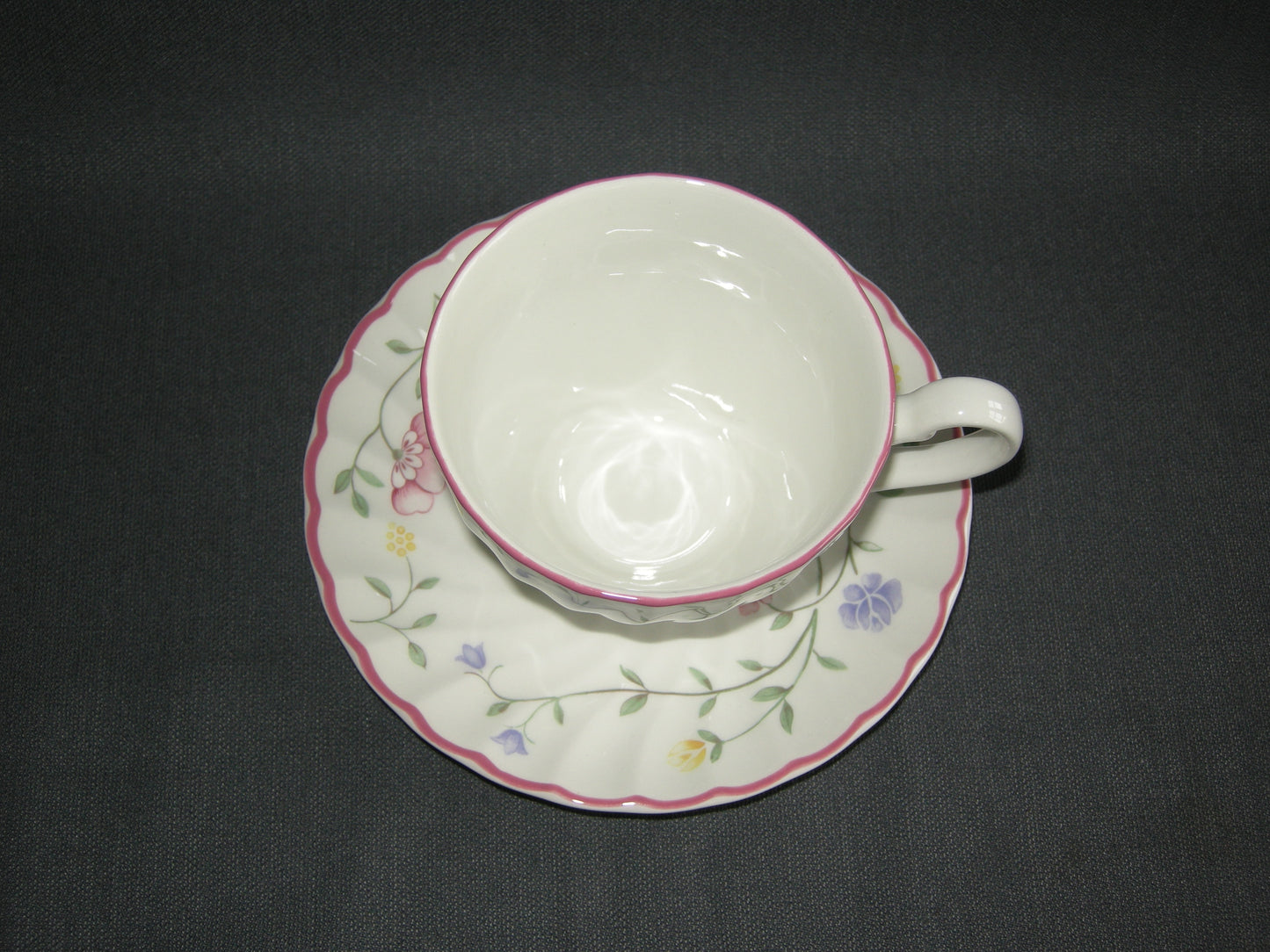 Johnson Bro's Summer Chintz kop & schotel O8,7 cm.