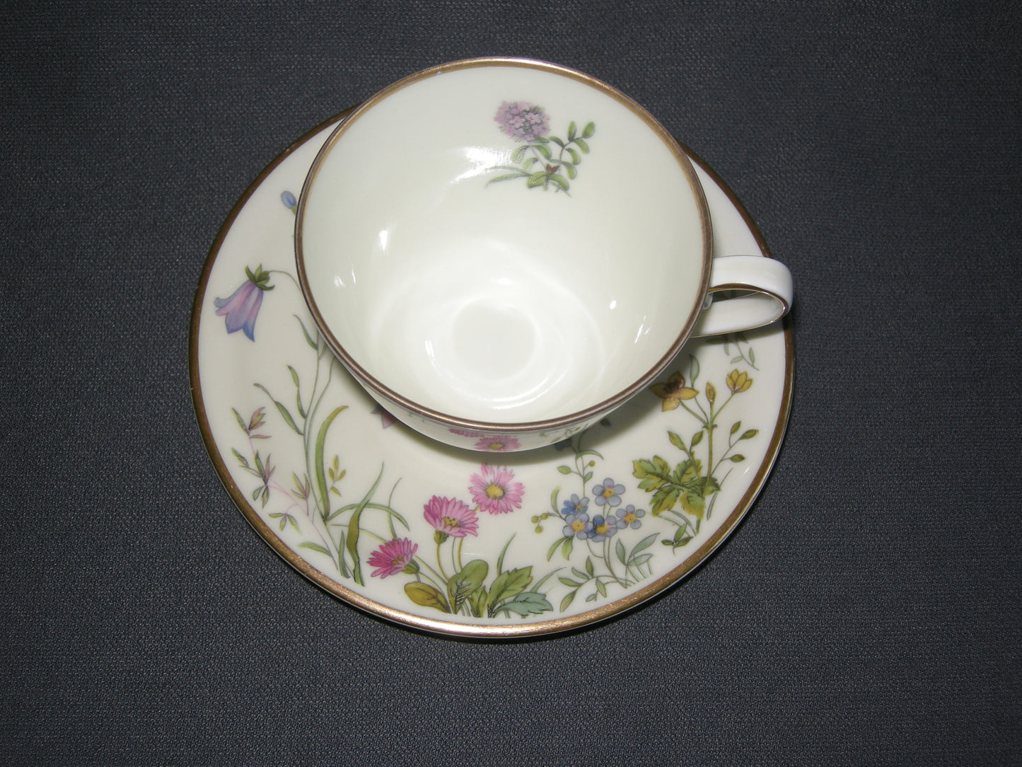 Krautheim Wiesengrund & Bergeshoh'n kop & schotel O8 décor K