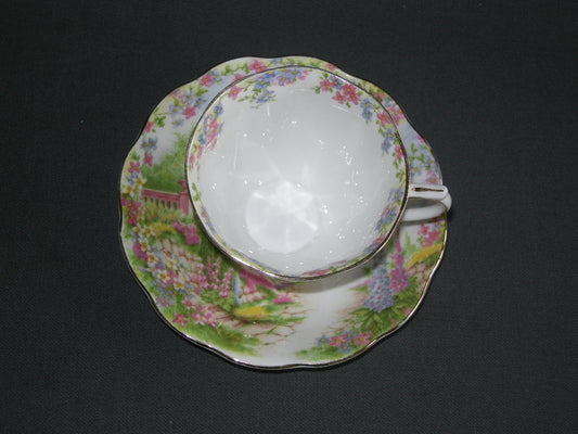 Royal Albert Kentish Rockery kop & schotel O8,5 cm. goud minimaal sleets