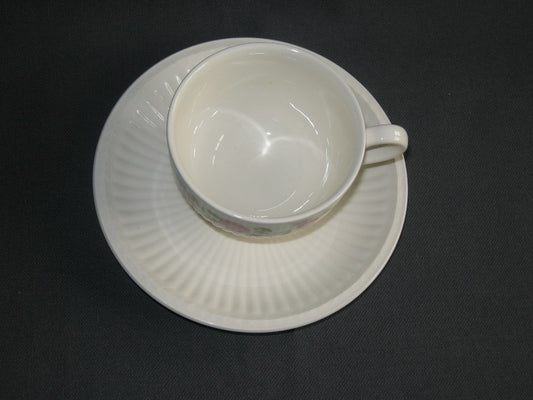 Wedgwood Rosalind kop & schotel O8 cm.