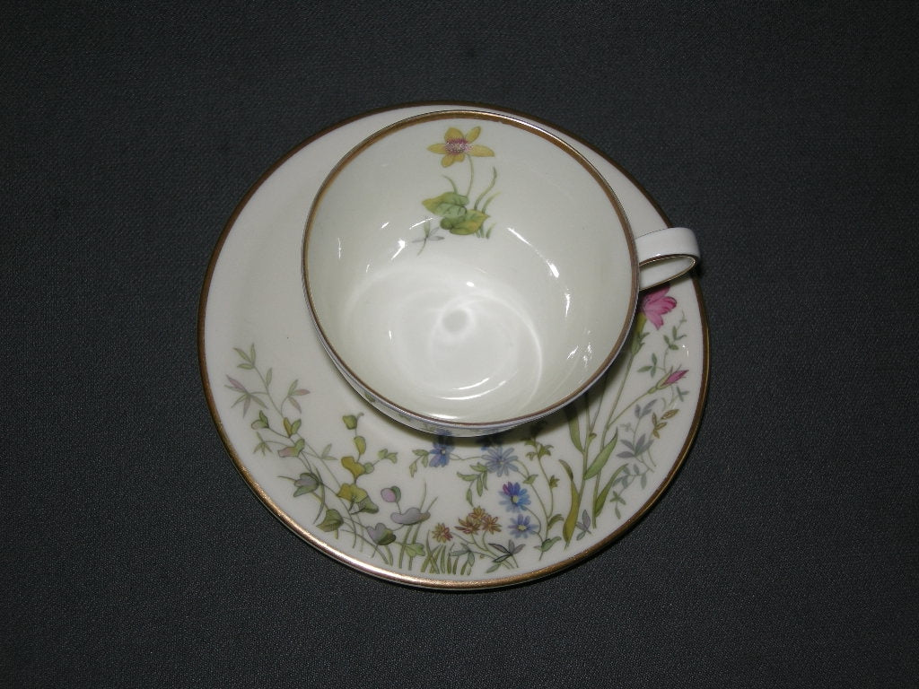 Krautheim Wiesengrund & Bergeshoh'n kop & schotel O8 décor L