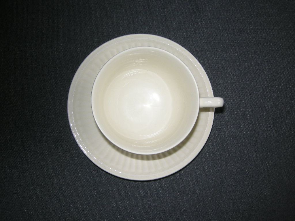 Wedgwood Briar Rose kop en schotel O9 cm.
