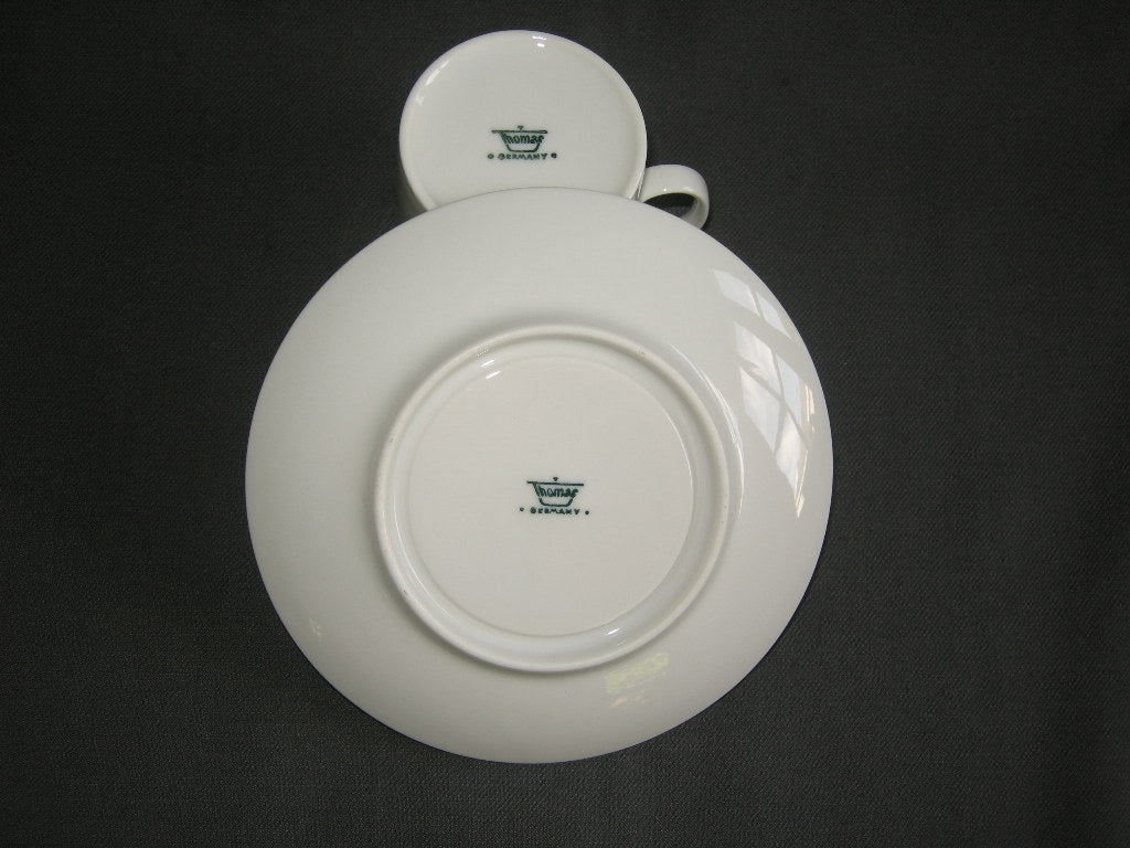 Thomas Medaillon bruin - goudkleurige decorrand kop & schotel