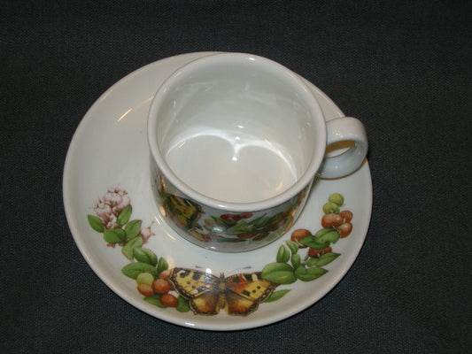 J&G Meakin Marjolein Bastin bosvruchten kop & schotel rozenbottels bruine vlinder